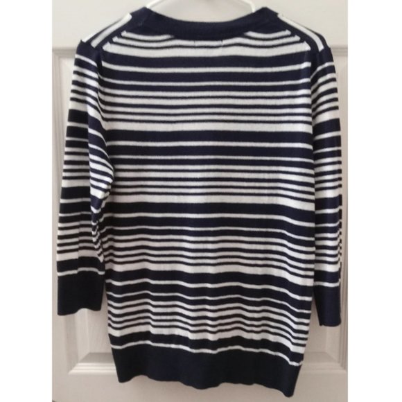 Gap Cardigan Size M - Picture 2 of 5